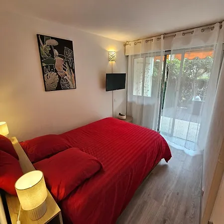 Cozy 2p Avec Jardin Prive * Mandelieu-la-Napoule